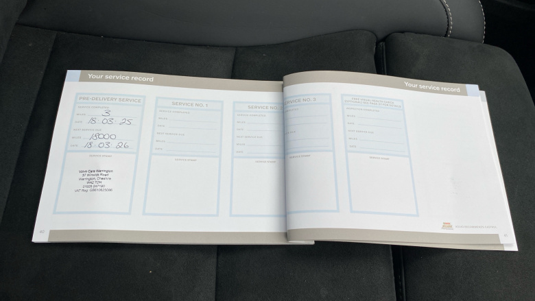 Volvo XC40 2.0 B4P Plus Dark 5dr Auto Petrol Estate